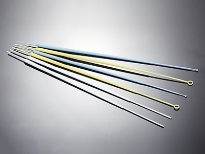 多种颜色以区分不同规格的接种环与接种针